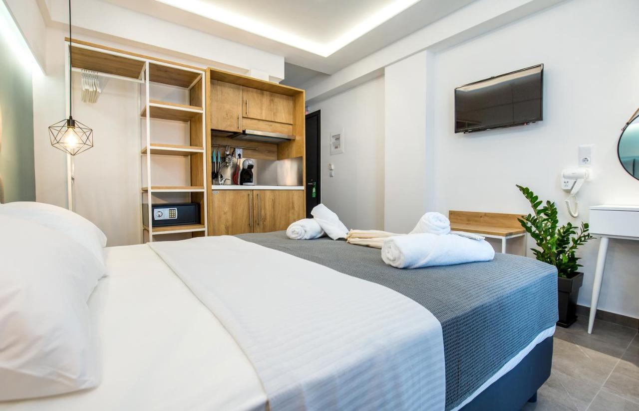 Hotel New Azzurro Deluxe à Limenaria  Extérieur photo