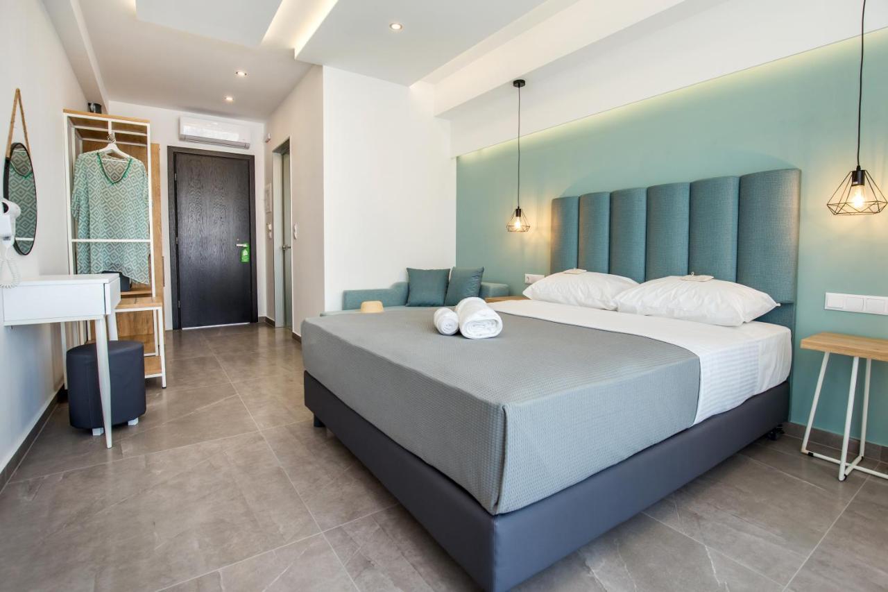 Hotel New Azzurro Deluxe à Limenaria  Extérieur photo