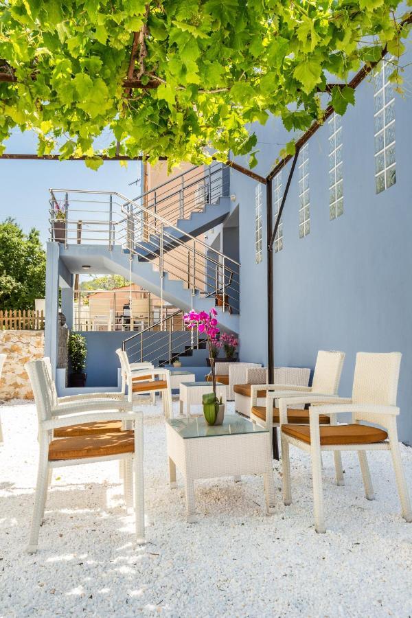 Hotel New Azzurro Deluxe à Limenaria  Extérieur photo